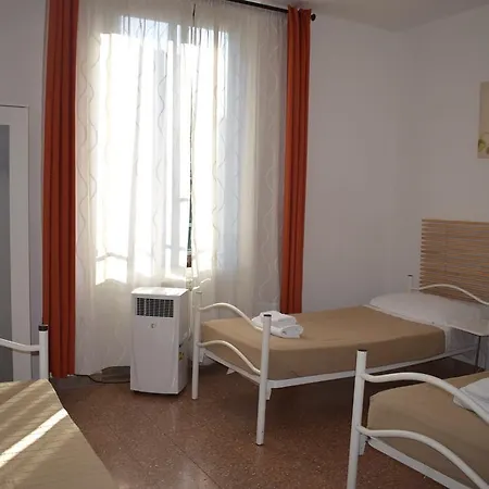 Sandy Hotel-3